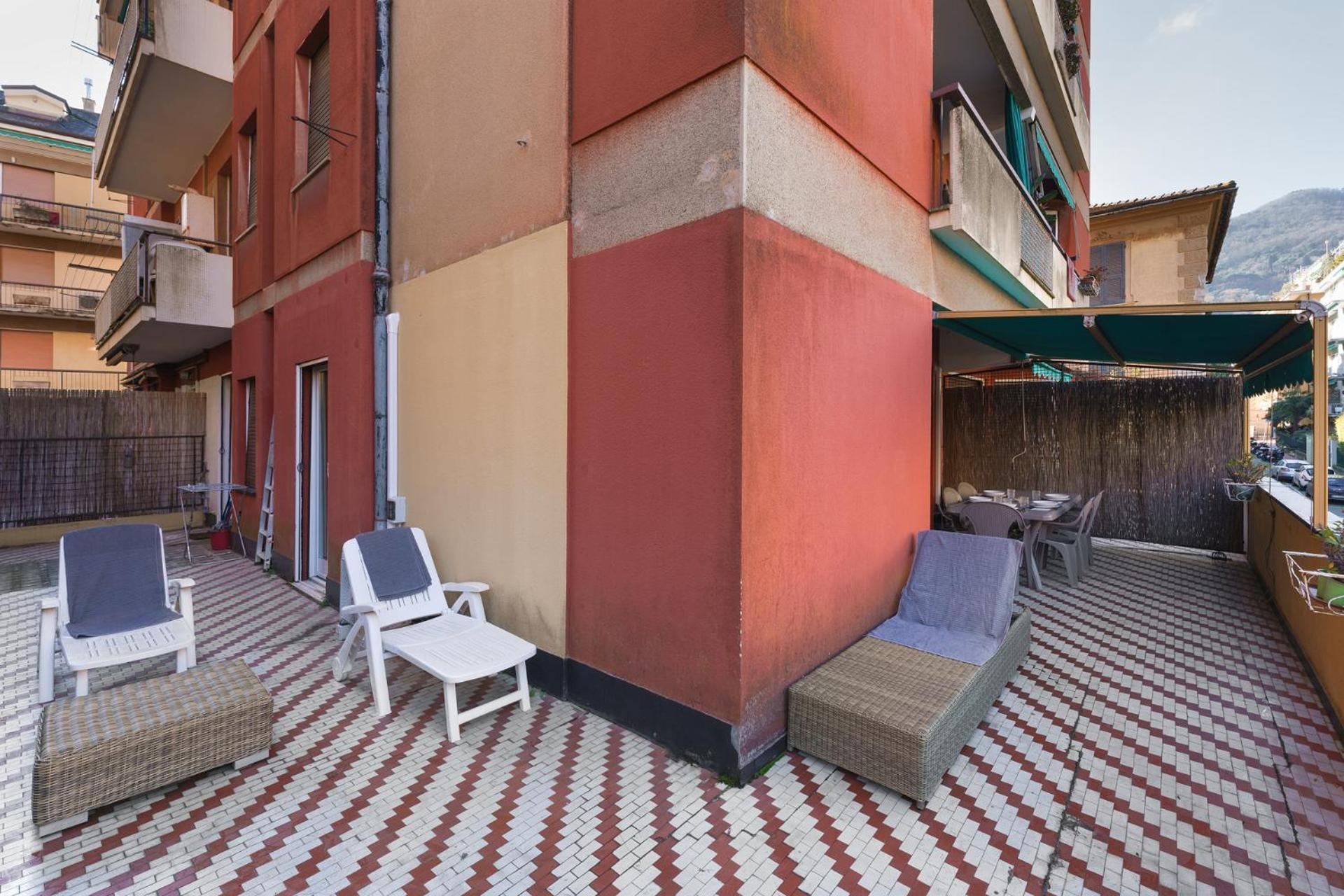 Victor House Apartment *